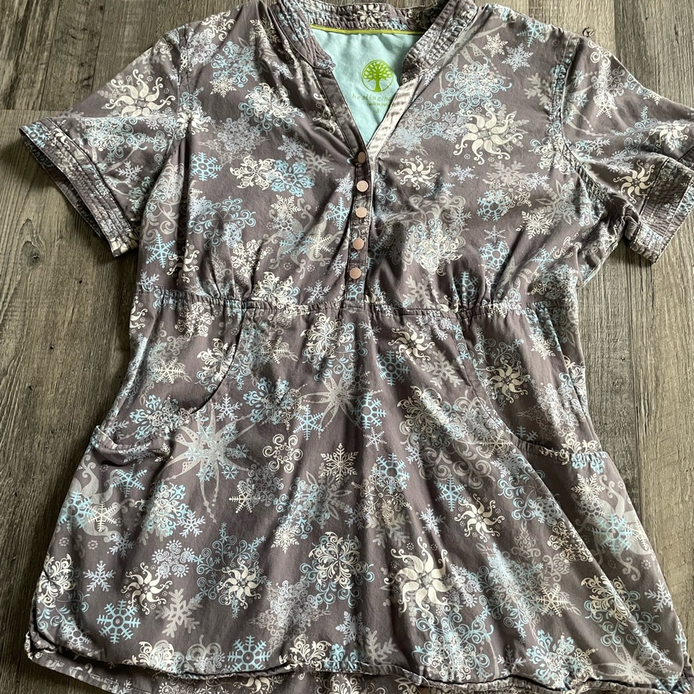 Healing Hands Gray Flutter Sleeve Blouse with Mandarin Collar